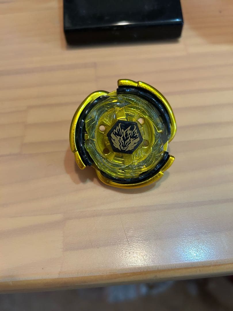 メタルファイトベイブレードG 1大会優勝【12個限定】ゴールド